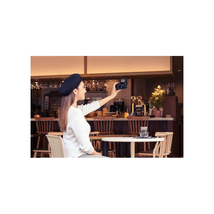 Sony α 6400 + SELP1650 MILC 24,2 MP CMOS 6000 x 4000 pixels Noir