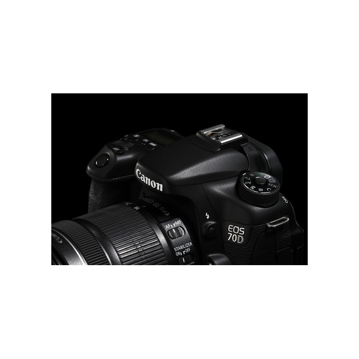 Canon EOS 70D + EF-S 18-135mm Kit d'appareil-photo SLR 20,2 MP CMOS 5472 x 3648 pixels Noir